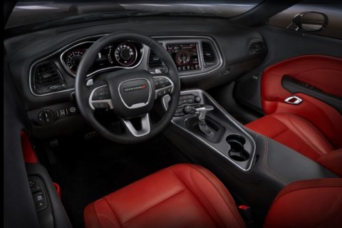 2015-Dodge-Challenger-SXT-interior-copy