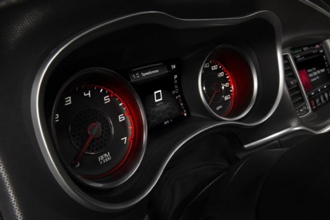 2015-Dodge-Charger-RT-instrument-cluster